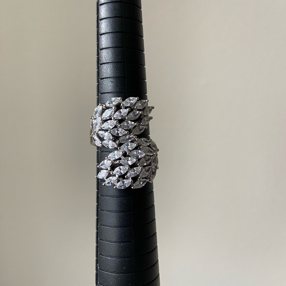 FZN Sterling silver CZ ring wings, size 9 - Picture 4 of 8